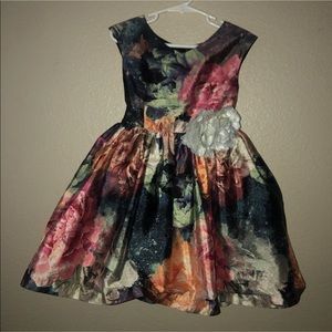 Pippa & Julie Dresses - EUC Pippa & Julie size 4 Pippa & Julie Dresses - EUC Pippa & Julie size 4